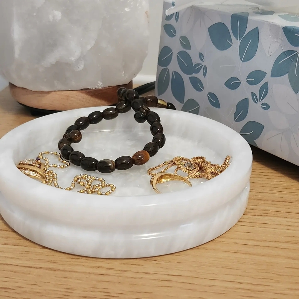 Marble round try for multipurpose use
